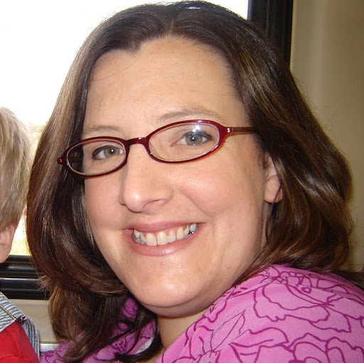 Alisha Hughes Photo 14