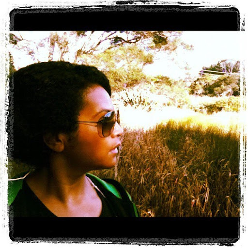 Esther Elliott Photo 8