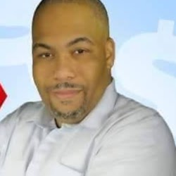 Derrick Strickland Photo 8