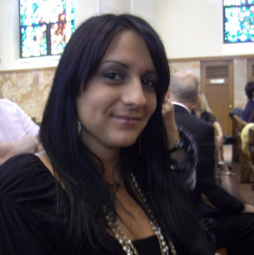 Carolyn Castro Photo 9
