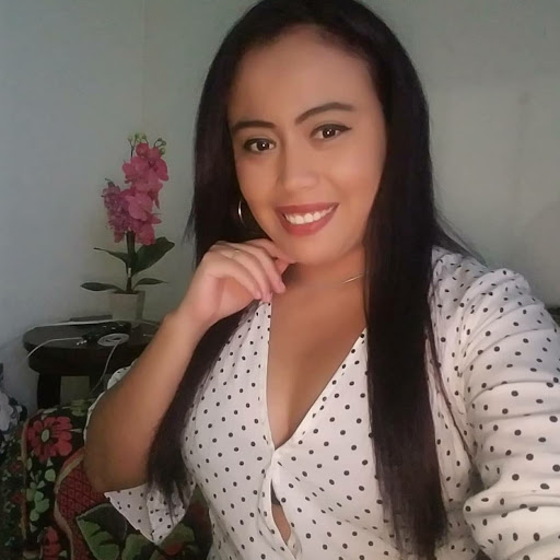 Elisa Marquez Photo 10