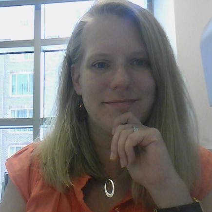 Laura Little Photo 5