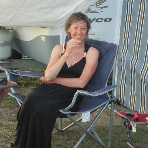 Julie Day Photo 37