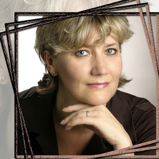 Lisa Blank Photo 26