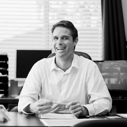 Adam Weeks Photo 30