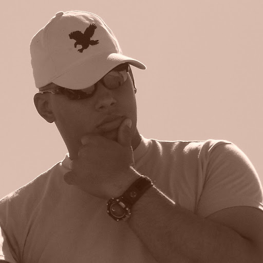 Alexander Munoz Photo 34