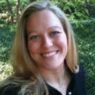 Stephanie Poole Photo 10
