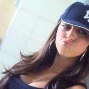 Victoria Fernandes Photo 26