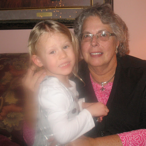 Betsy Henry Photo 29