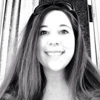 Emily Stinson Photo 34