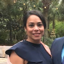 Elizabeth Guzman Photo 36