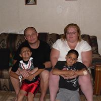 Sara Thacker Photo 27