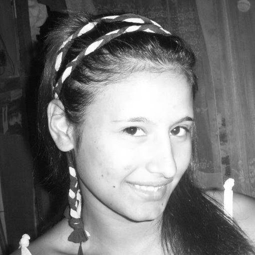 Elizabeth Barrientos Photo 24