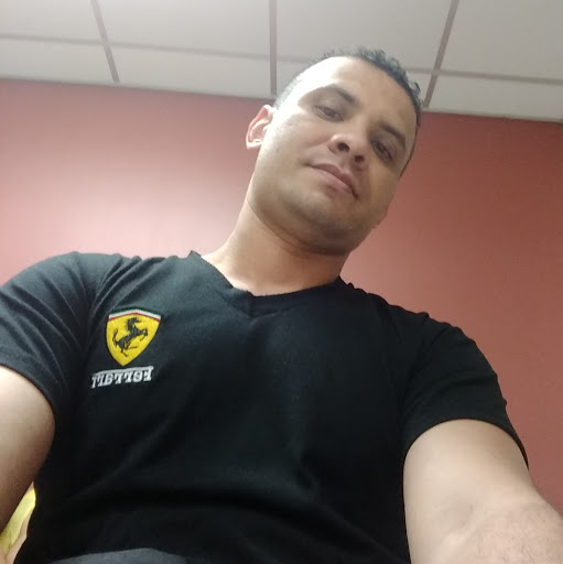 Jose Henriquez Photo 29