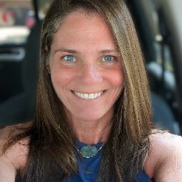 Jennifer Barnes Photo 36