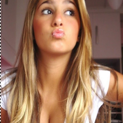Pamela Holz Photo 9