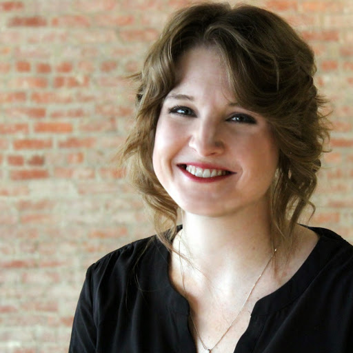 Amy Wright Photo 7