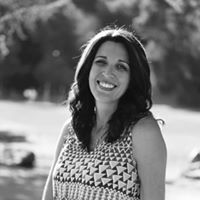 Laura Little Photo 30