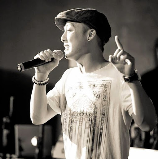 Matthew Vang Photo 6