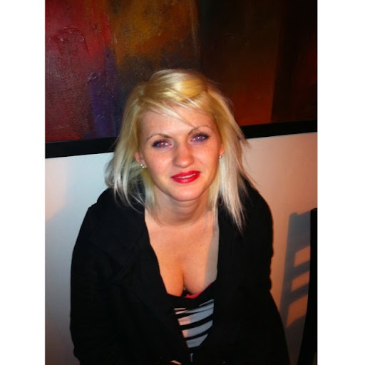Crystal Magee Photo 20