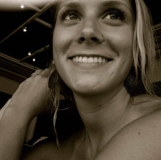 Kristin Hopper Photo 6