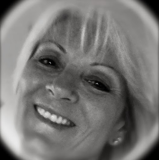 Sue Stiles Photo 26