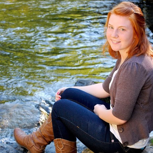 Samantha Gardner Photo 21