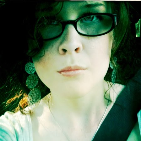 Amanda Watts Photo 33