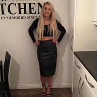 Louise Calvert Photo 7