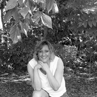 Tammie James Photo 34