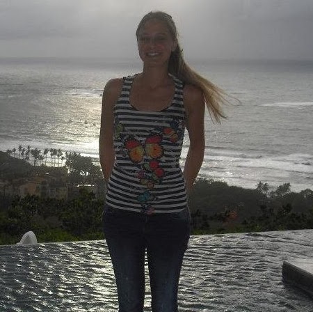 Elizabeth Kessler Photo 42