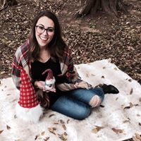 April Phillips Photo 15