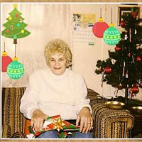 Dianne Adams Photo 28