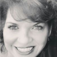 Constance Richardson Photo 10