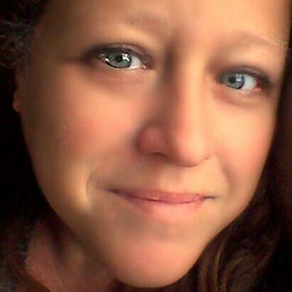 Amy Eckert Photo 4