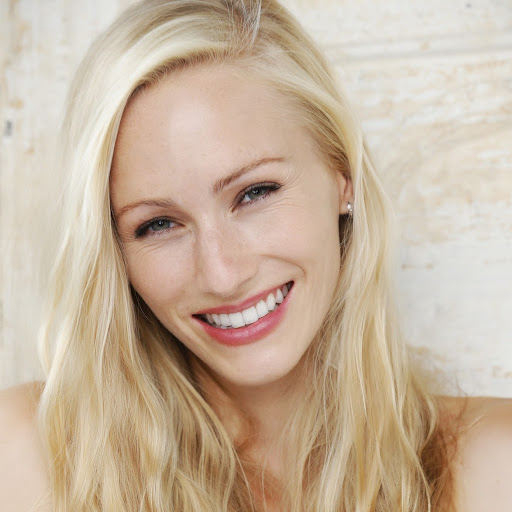 Laura Quirk Photo 11
