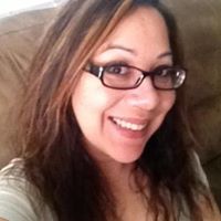 Angie Medina Photo 15