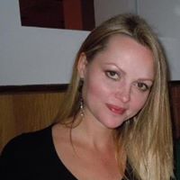 Angela Bender Photo 16