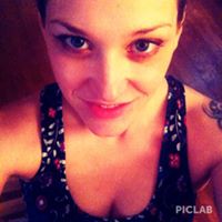 Roxanne Ward Photo 37