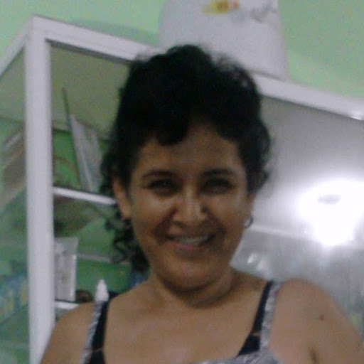Perla Arias Photo 26