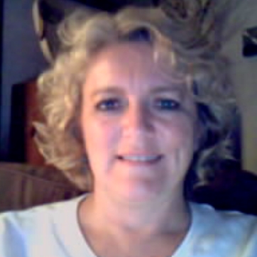 Julie Peterson Photo 28