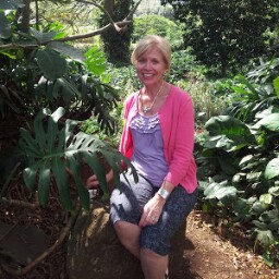 Christine Barnes Photo 22