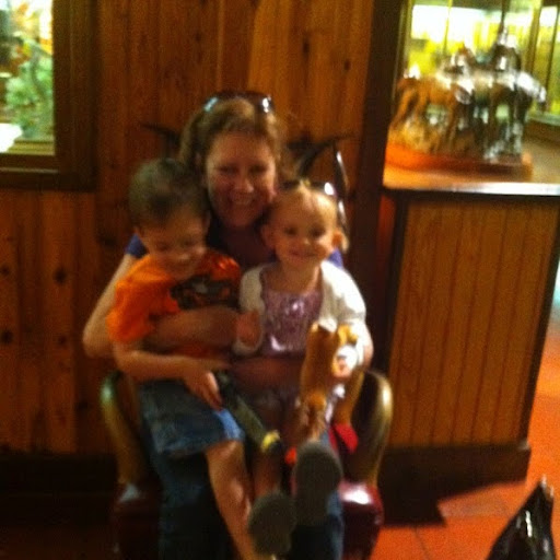 Janice Skelton Photo 19