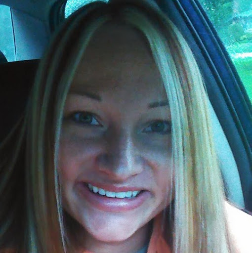 Nikki Allison Photo 8