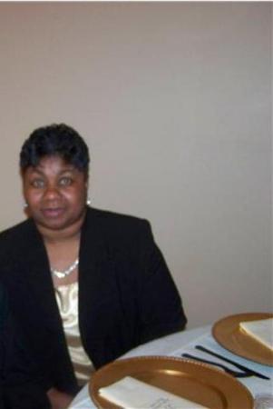 Phyllis Howard Photo 31