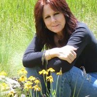 Lisa Hacker Photo 19
