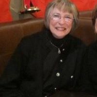 Elizabeth Mulholland Photo 16