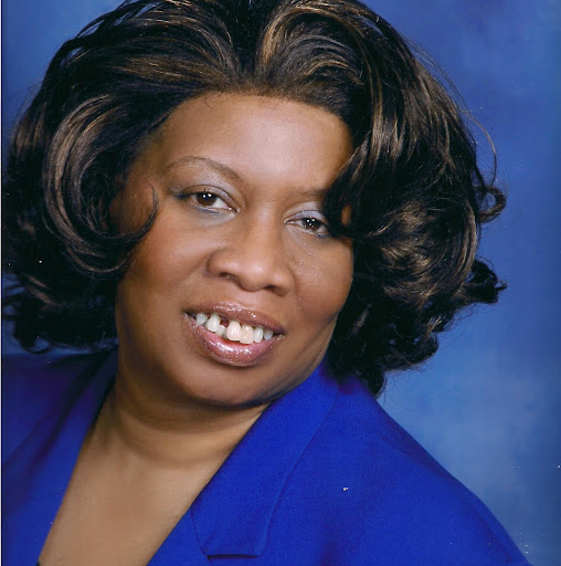 Andrea Mcelroy Photo 14