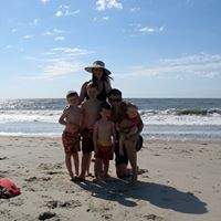 Anne Todd Photo 31