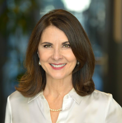 Cynthia Lippert Photo 2